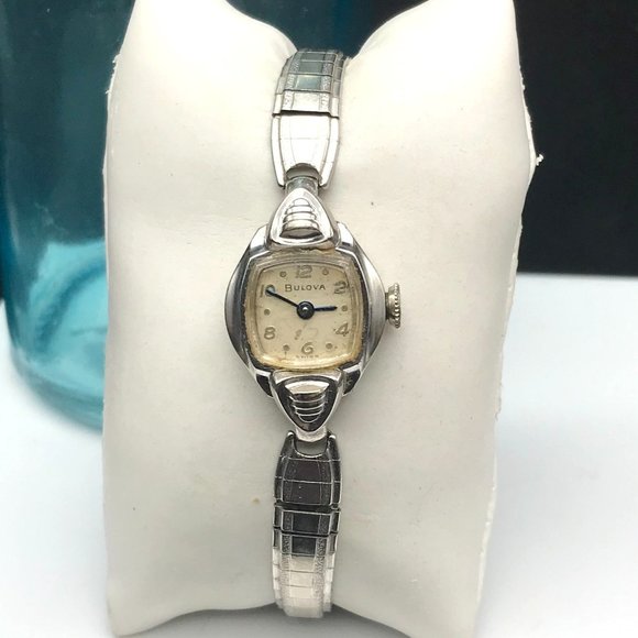 Vintage Bulova L6 Women’s Mechanical Watch with Silver Tone Case and Band - Picture 1 of 7